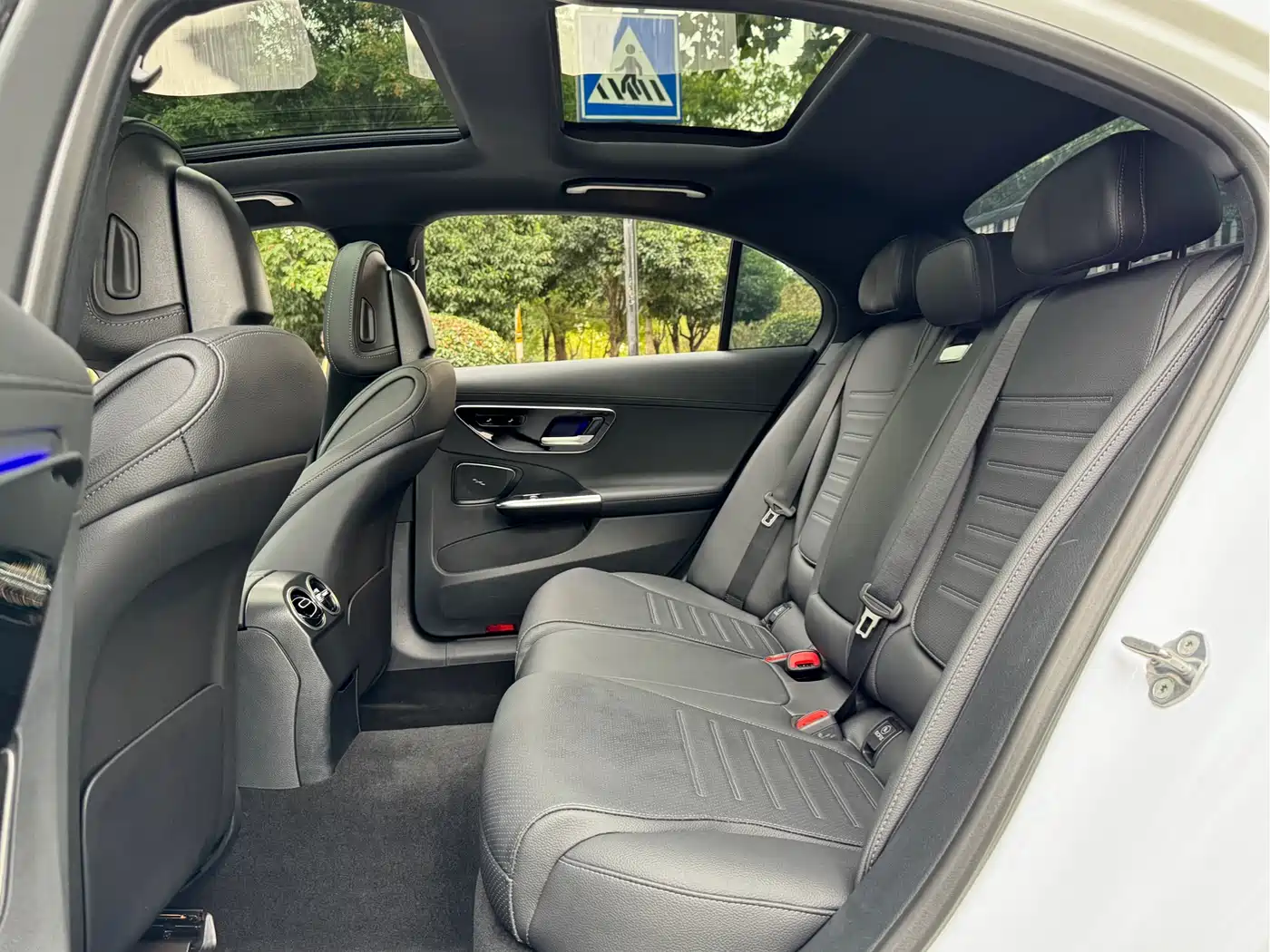 Mercedes-Benz C-Class 2023 Facelift II C 260 L Sport Edition фото 8