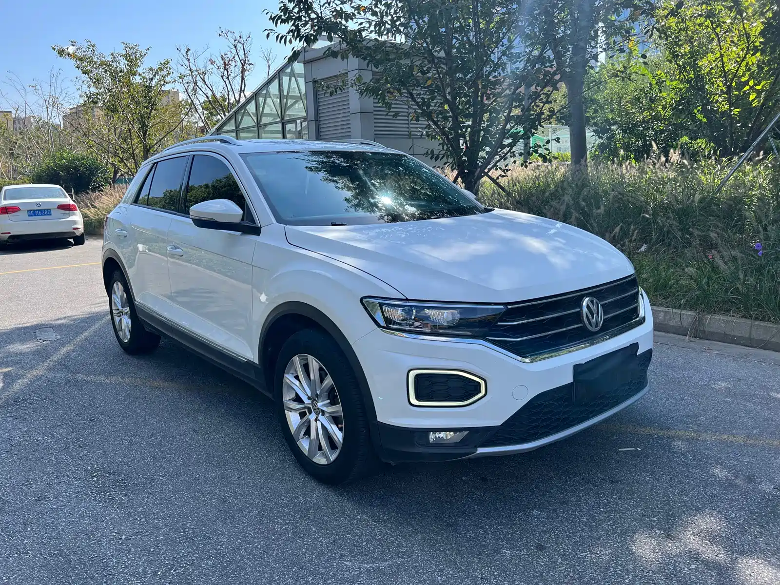 Photo 3 - Volkswagen T-ROC