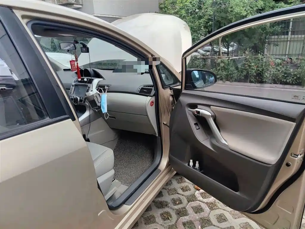 Toyota E'Z 2014 Starlight 180G CVT Luxury Multi-function Edition фото 20