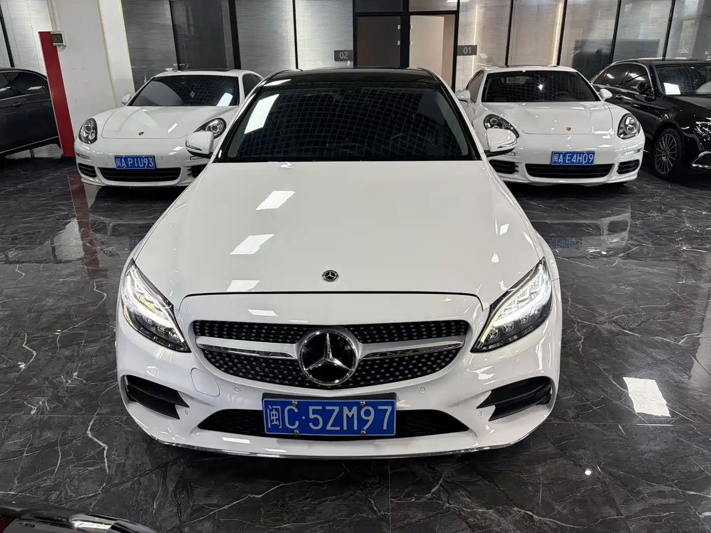 Photo 2 - Mercedes-Benz C-Class