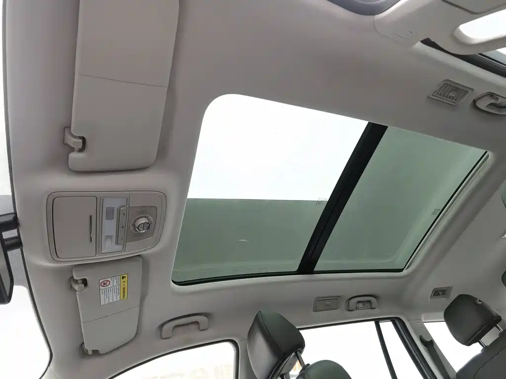 Roewe RX8 2021 2019 30T Intelligent Internet 2WD Flagship Edition
