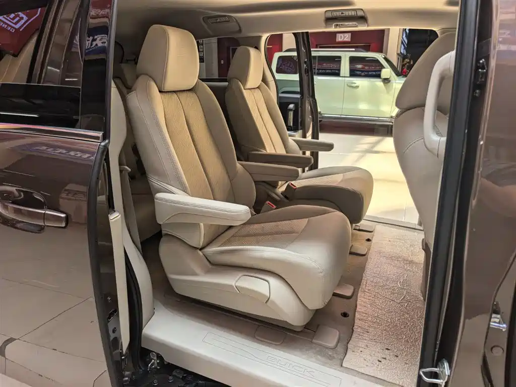 BUICK GL8