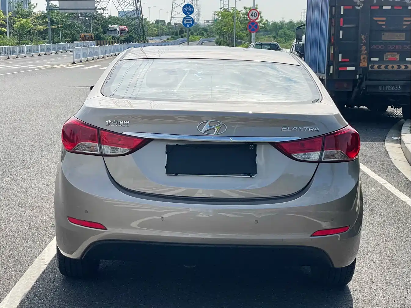 Hyundai Langdong 2012 1.6L Automatic Fashion фото 8
