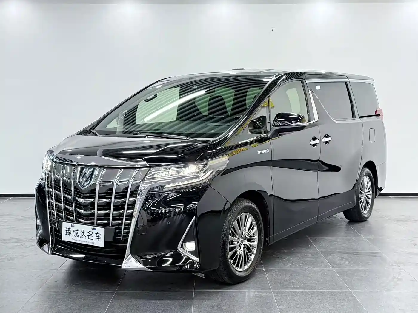 Toyota Alphard 2021 — пригон из Китая