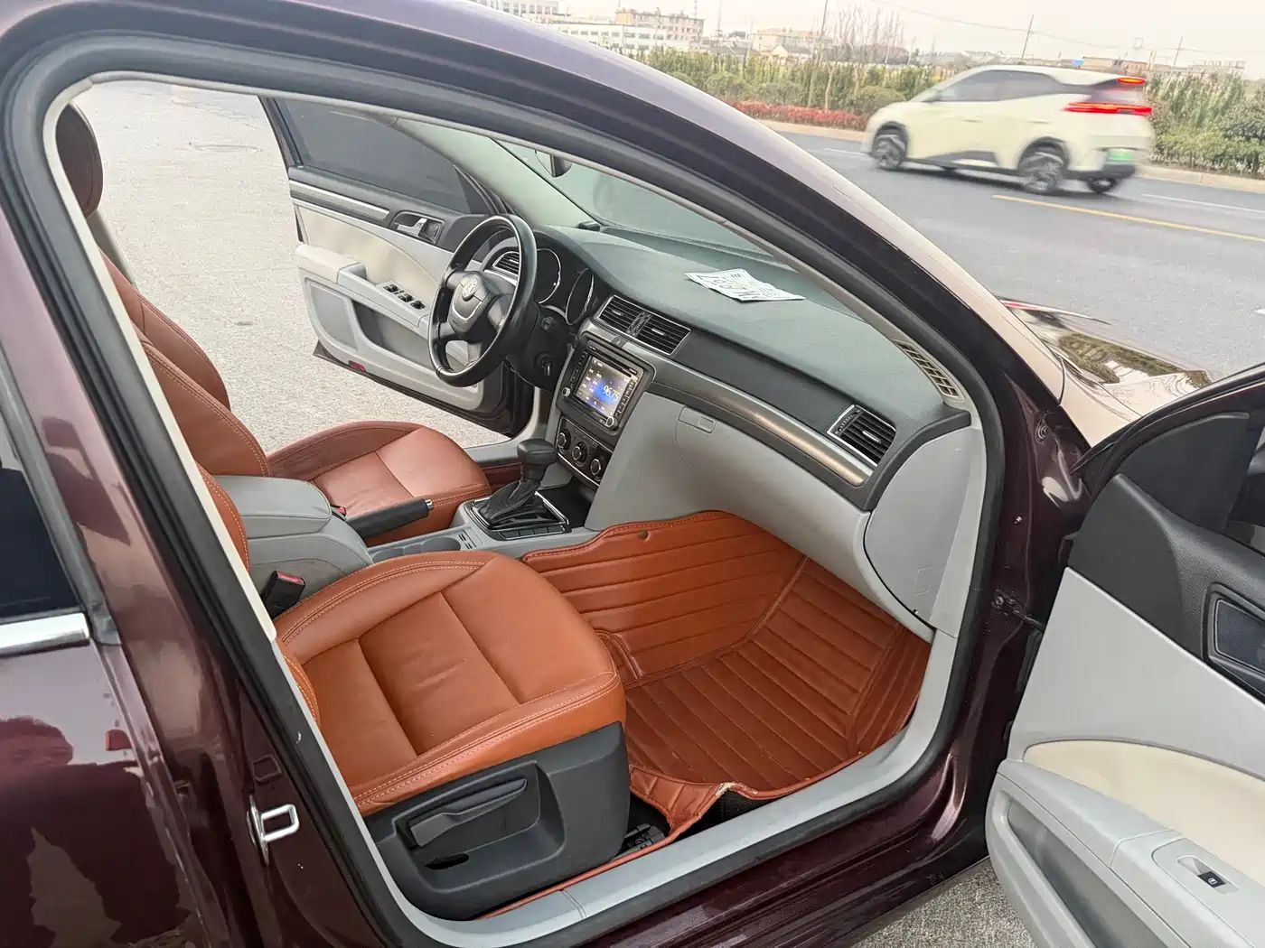 Škoda Superb 2012 1.4TSI DSG Elegance Edition фото 6