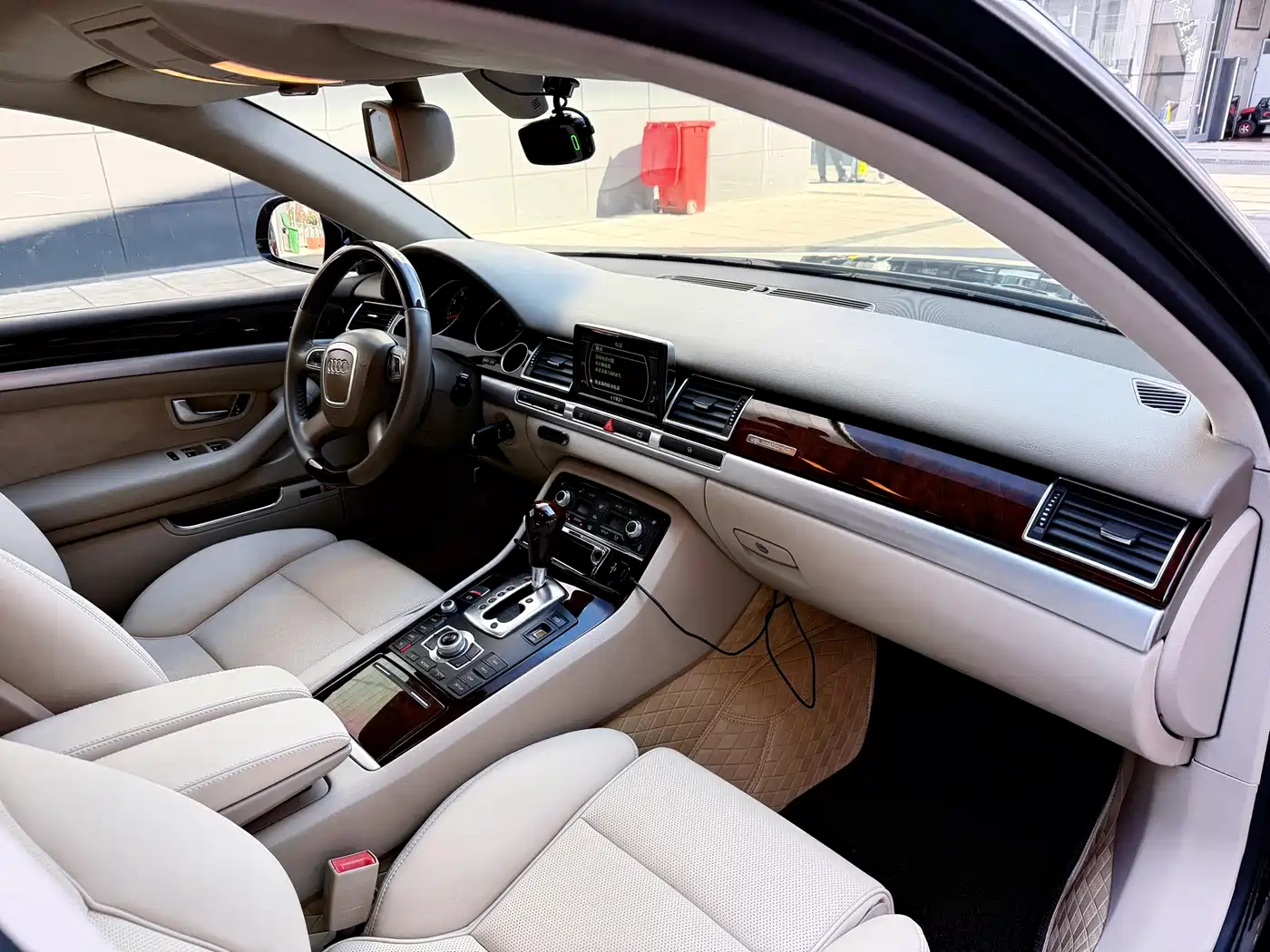 Audi A8 2008 A8L 4.2 FSI Prestige фото 36