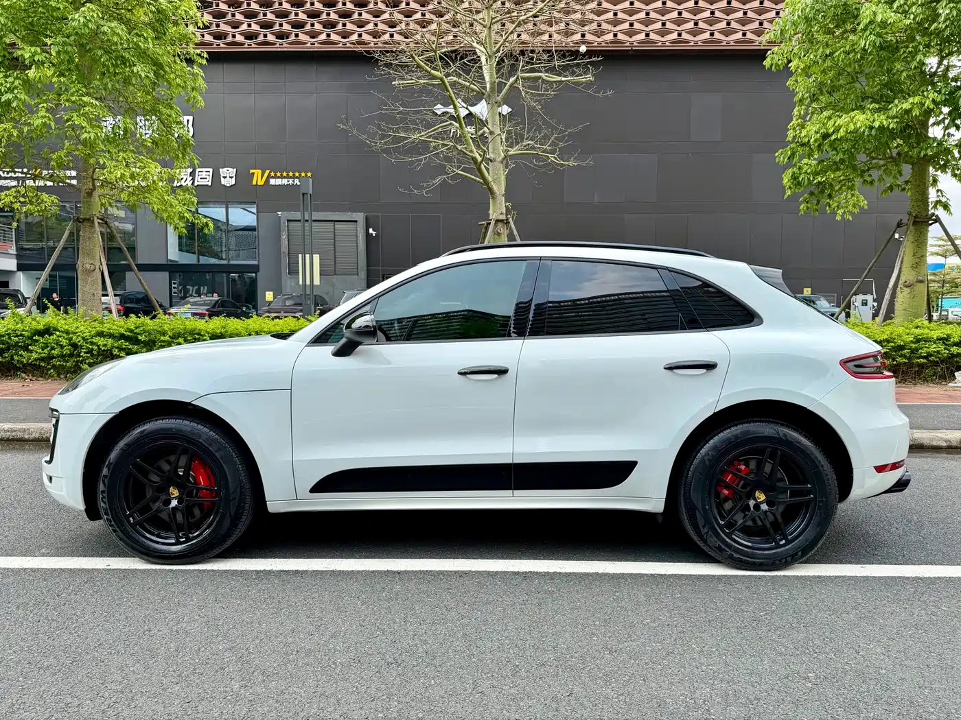 Porsche Macan 2017 Macan 2.0T фото 8
