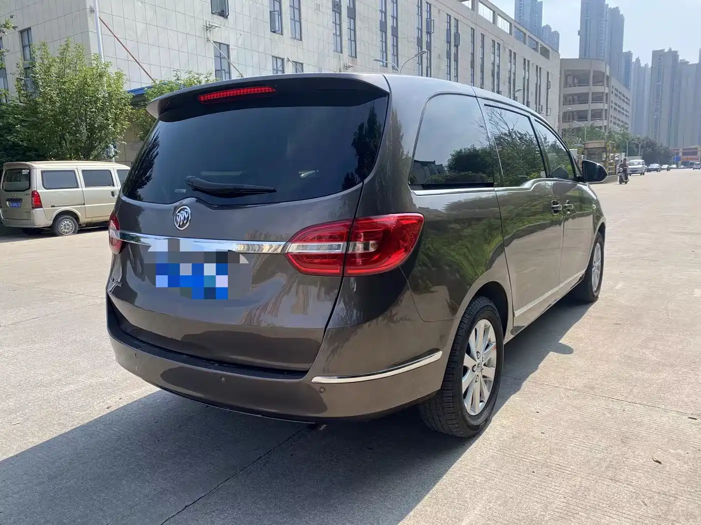 Buick GL8 2017 25S Premium Model China V фото 4