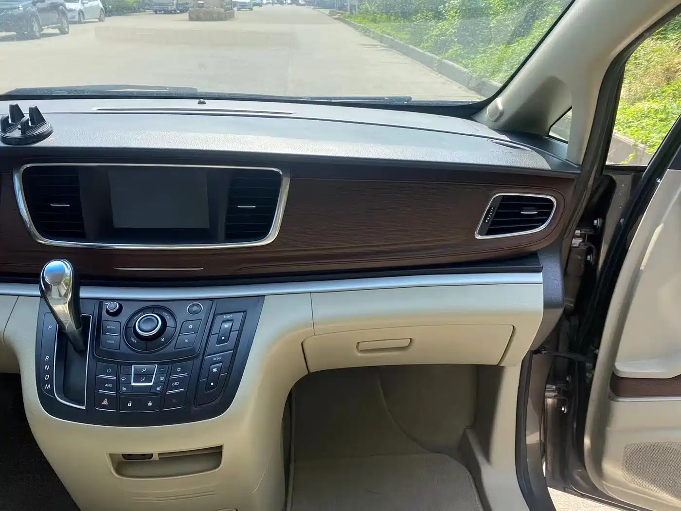 Buick GL8 2017 25S Premium Model China V фото 13