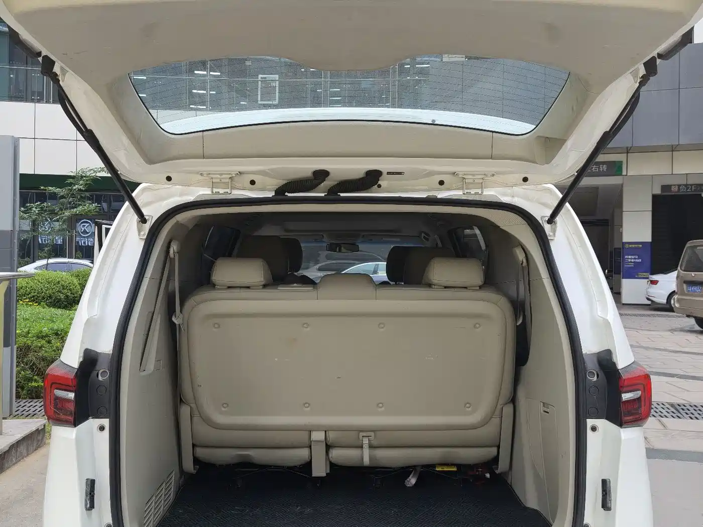Buick GL8 2021 Land Business Class 652T Comfort фото 12