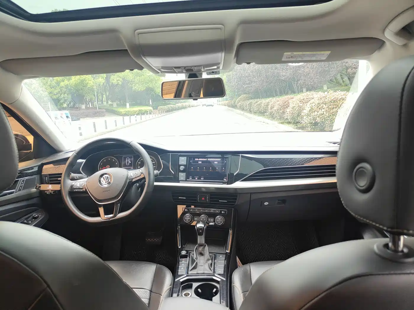 Volkswagen Passat 2020 280TSI Elite Edition China VI фото 9