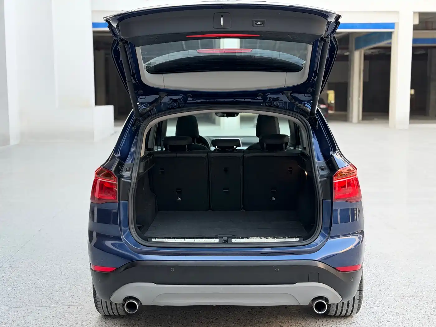 BMW X1 2019 sDrive20Li Leading Model фото 6