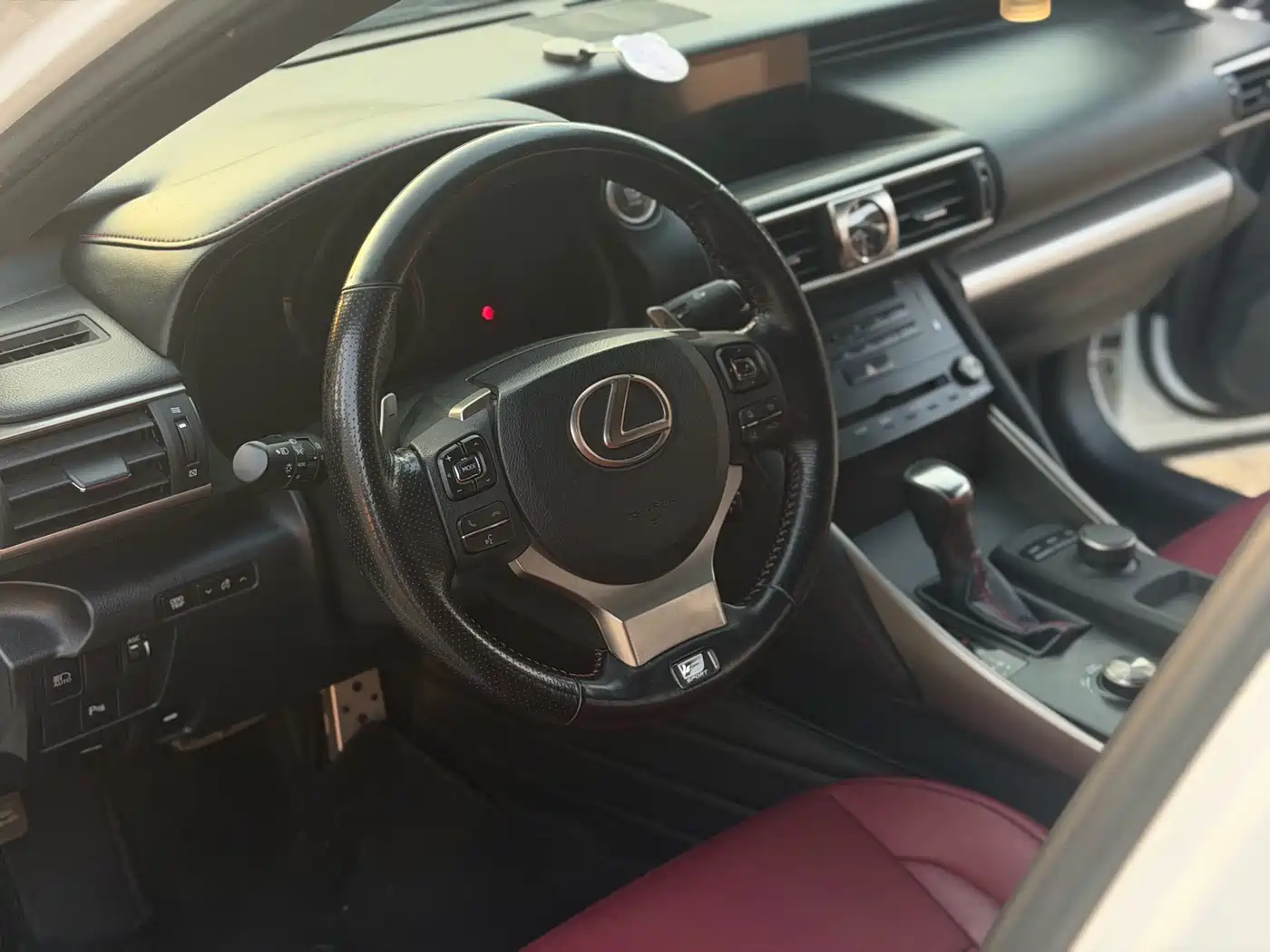 Lexus IS 2018 2017 300 F SPORT