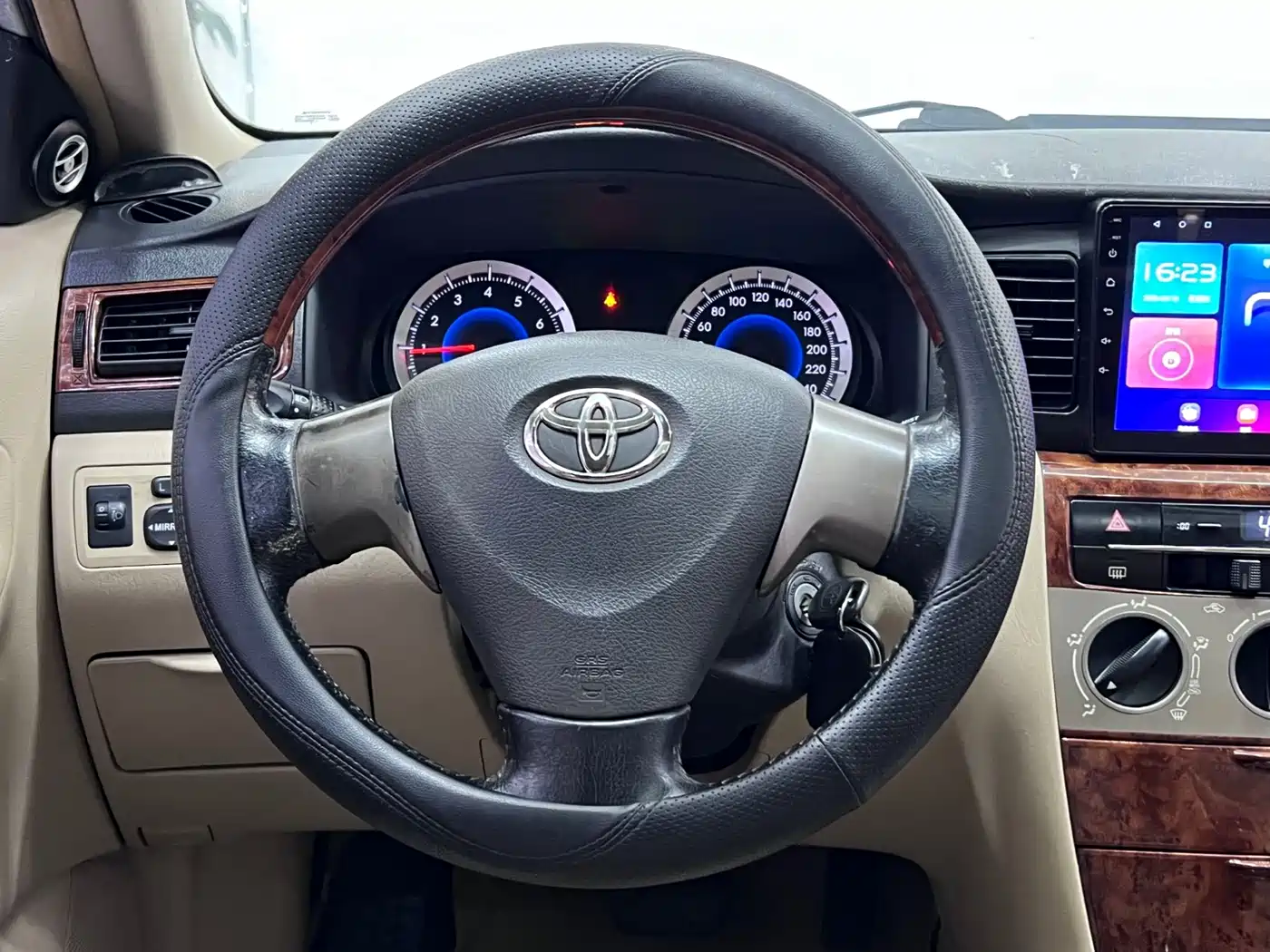 Toyota Corolla 2013 1.6L Automatic Excellence Edition фото 14