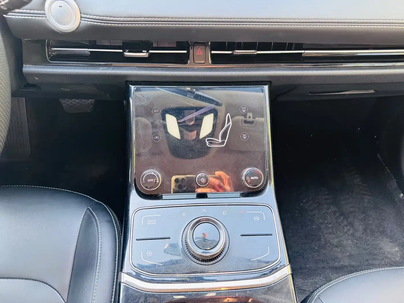 NEZHA AUTOMOBILE NEZHA U