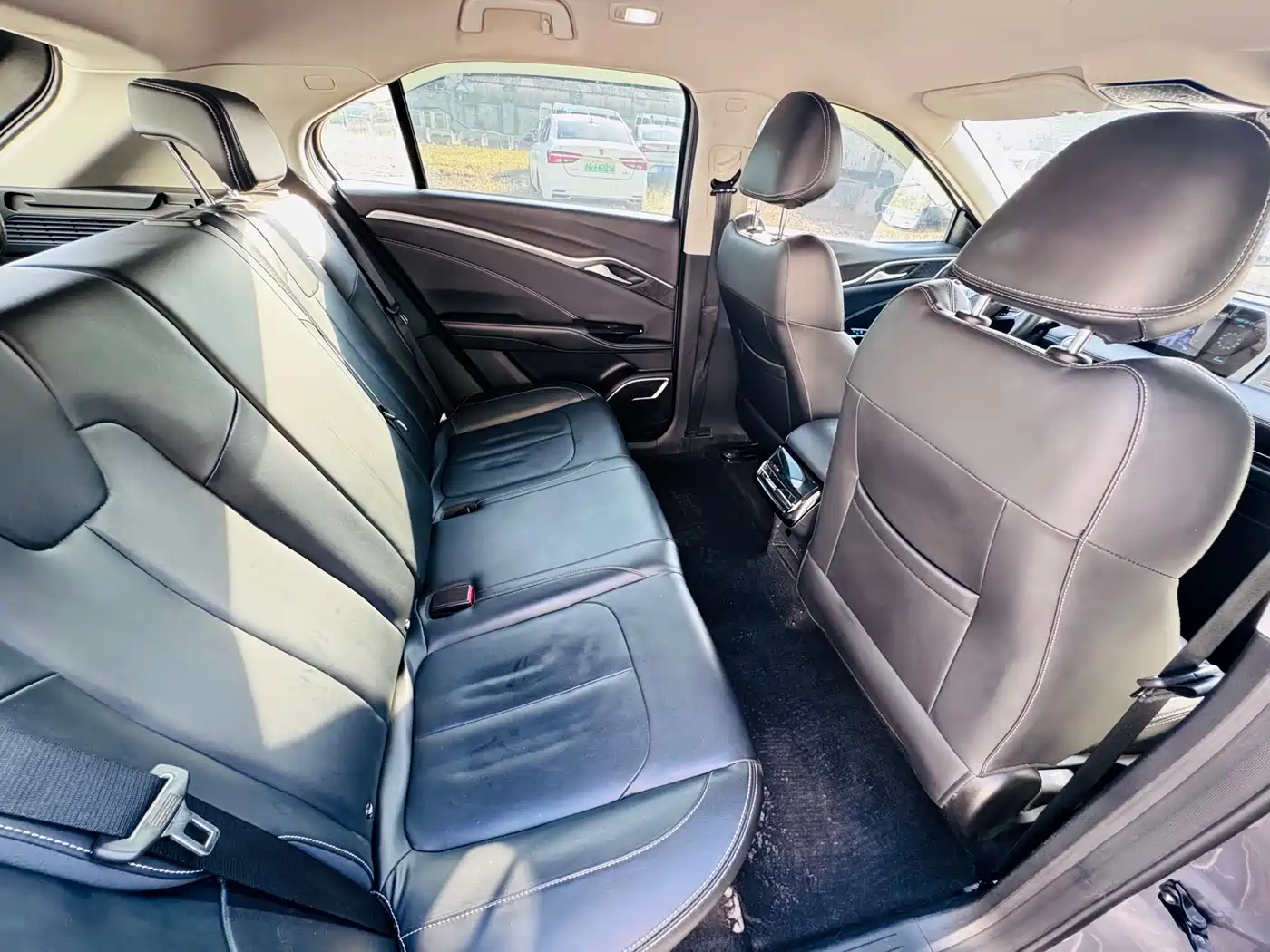 NEZHA AUTOMOBILE NEZHA U