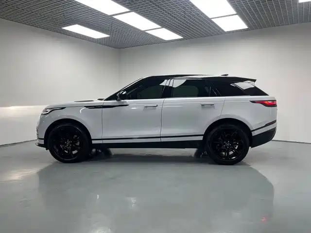 Land Rover Range Rover Velar 2021 P250 Gloss Black Collector's Edition — фото 5