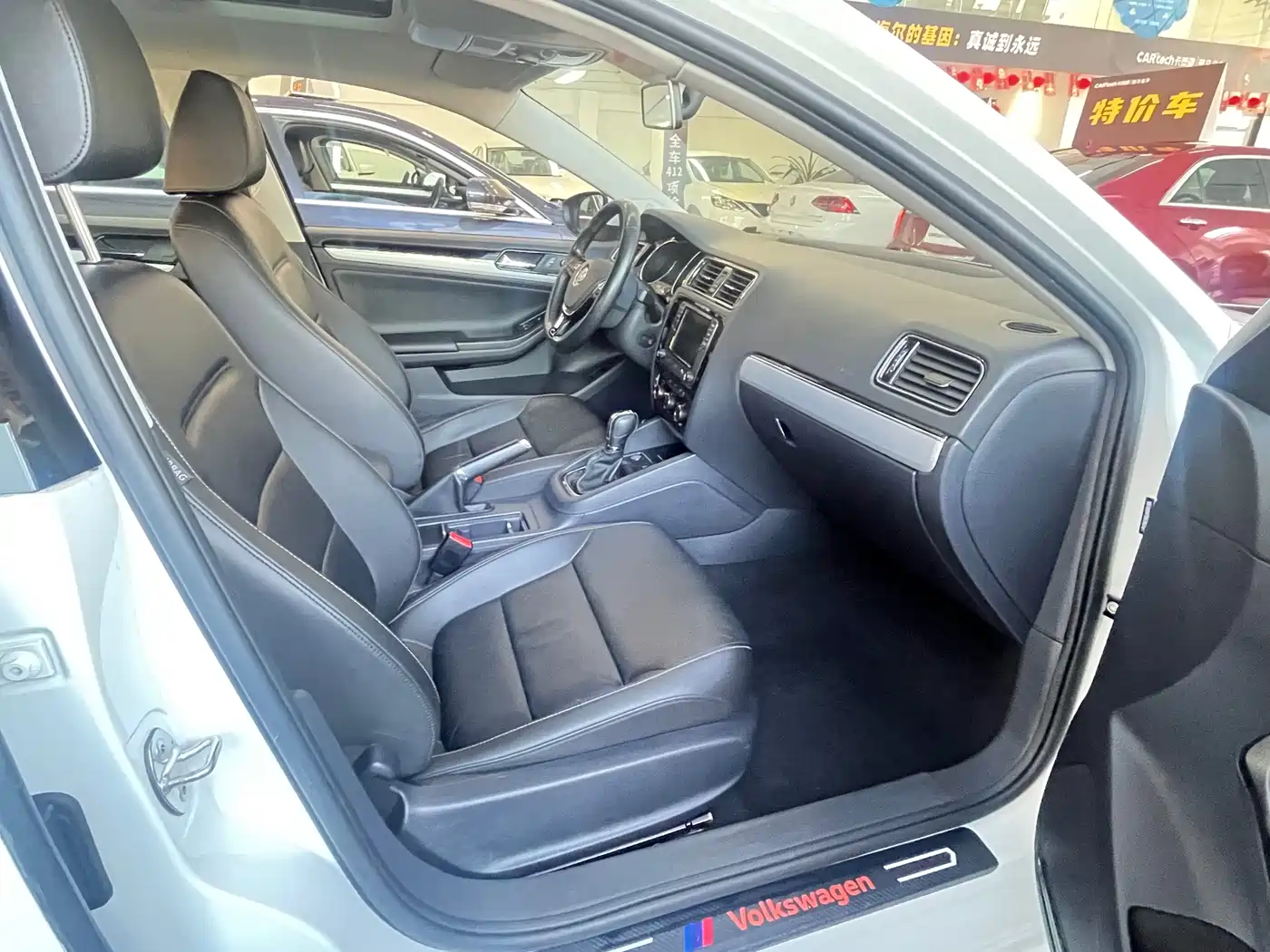 Volkswagen Sagitar 2018 280TSI DSG Comfort фото 9