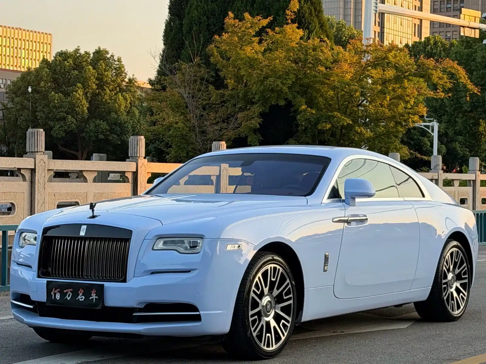 Фото 1 - Rolls-Royce Wraith
