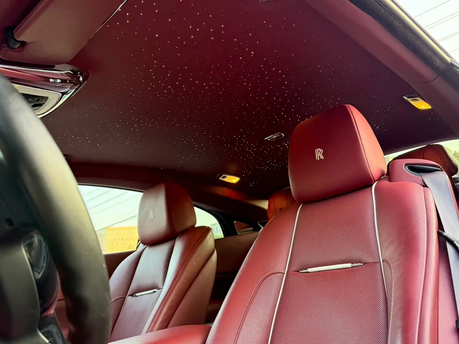 Фото 9 - Rolls-Royce Wraith