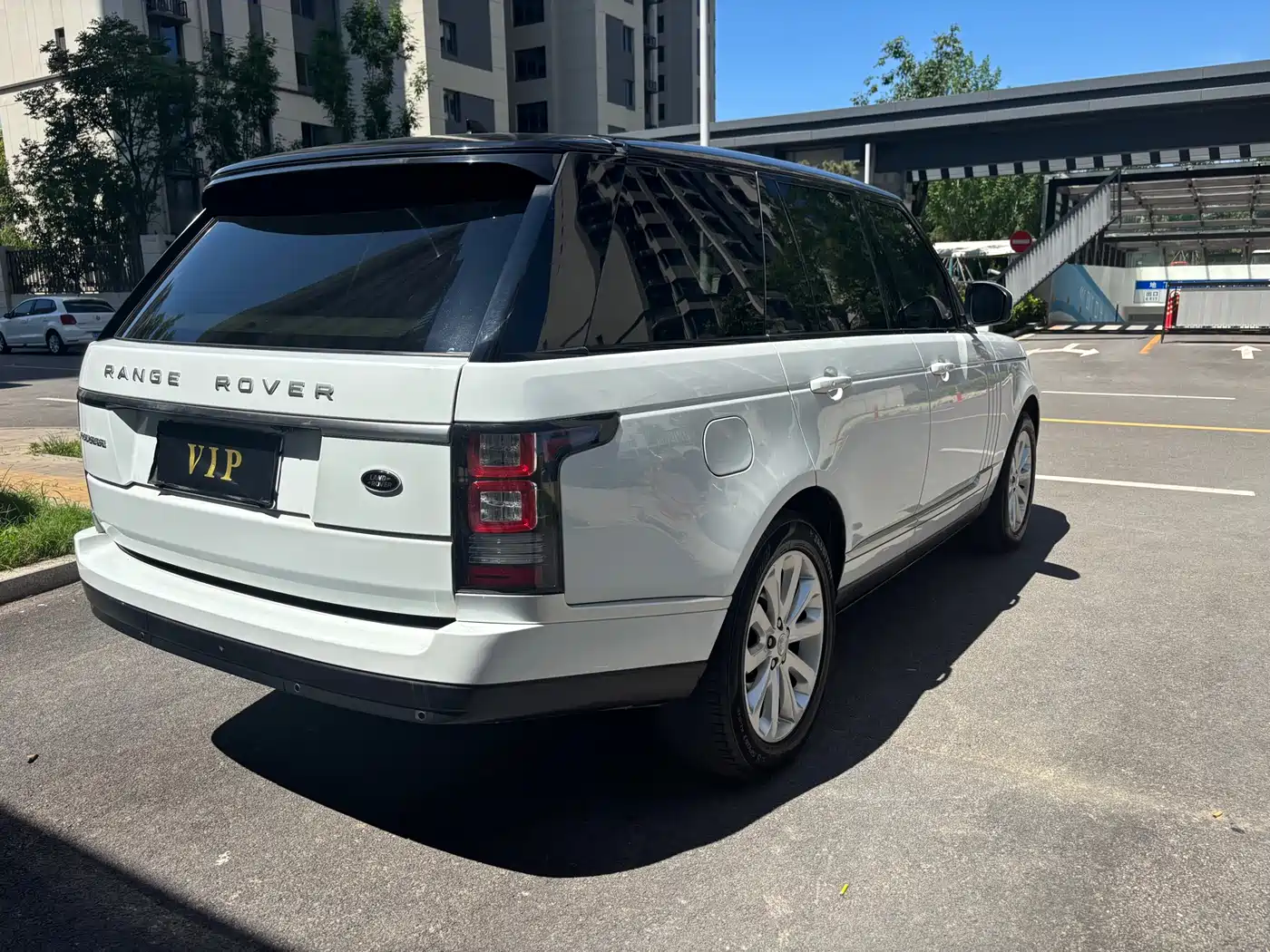 Фото 16 - Land Rover Range Rover