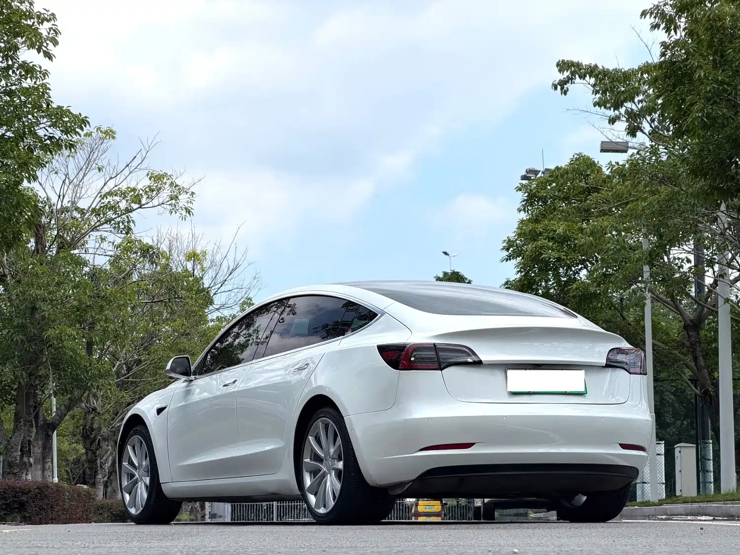Фото 7 - Tesla Model 3 (Import)