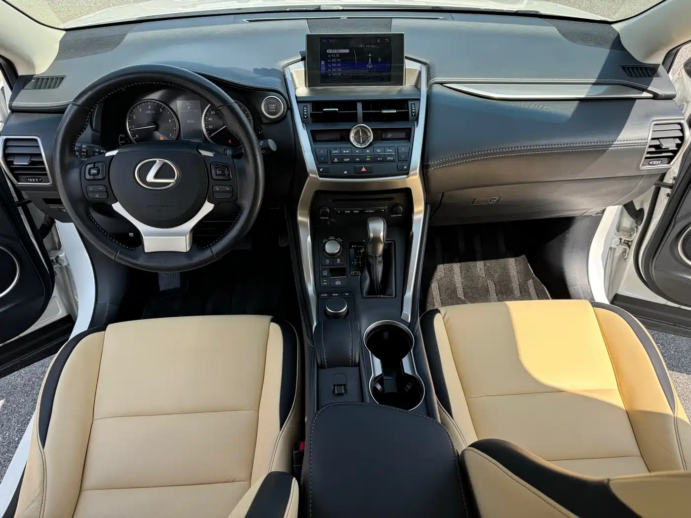 Lexus NX 2016 200 AWD F Sport фото 5