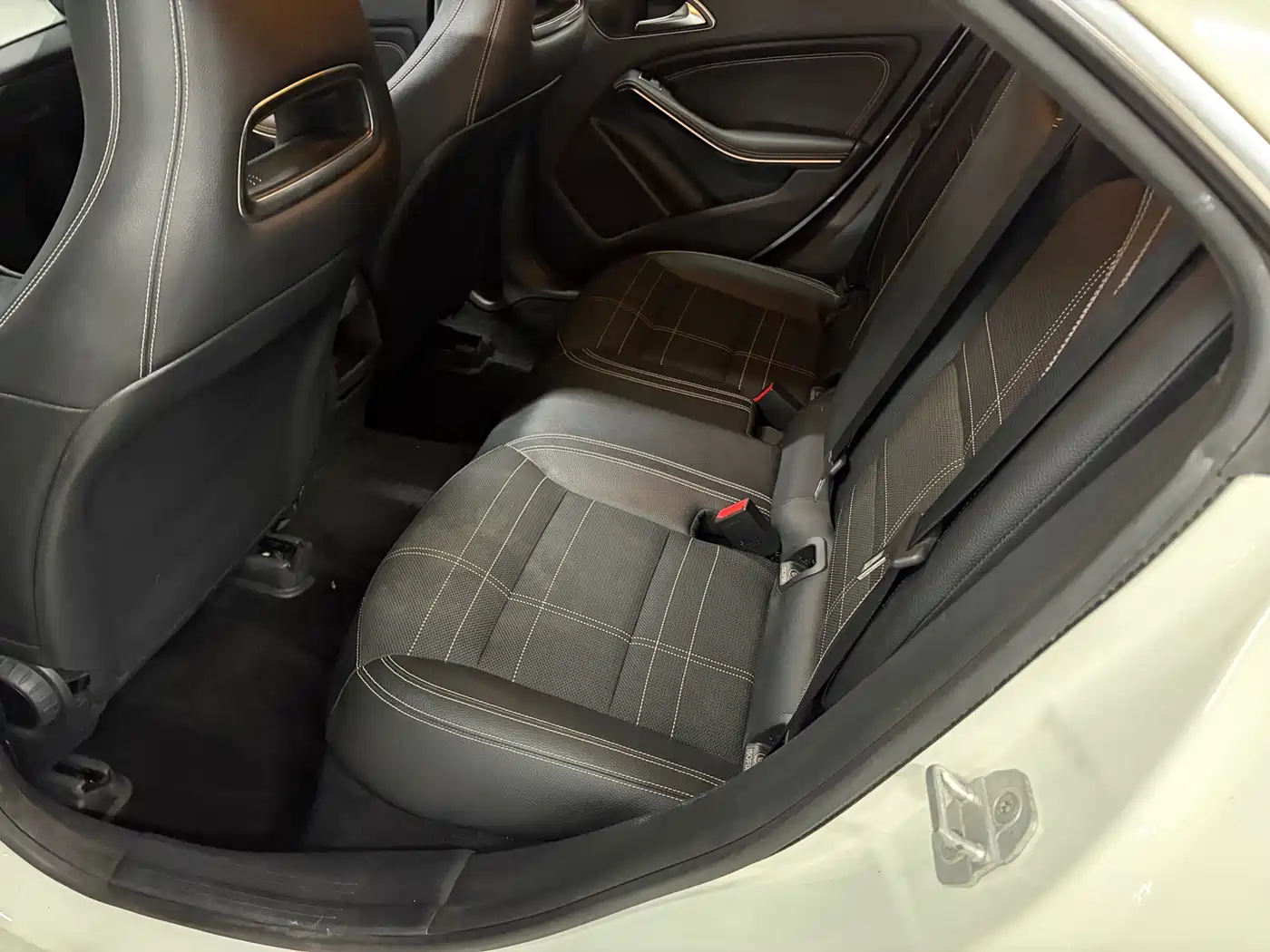 Mercedes-Benz CLA (Import) 2016 CLA 200 Sport фото 9