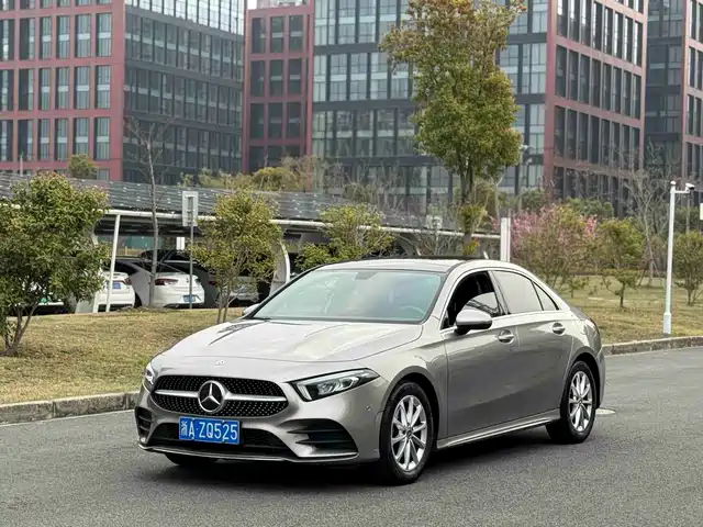 MERCEDES-BENZ A CLASS
