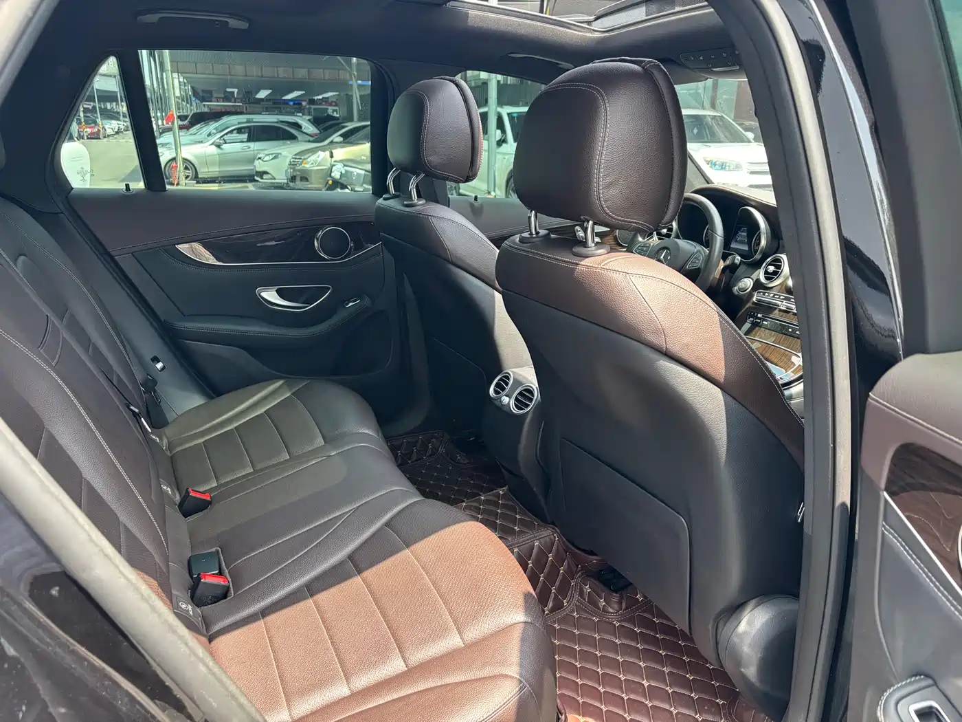 Mercedes-Benz GLC 2016 GLC 260 4MATIC Dynamic фото 11