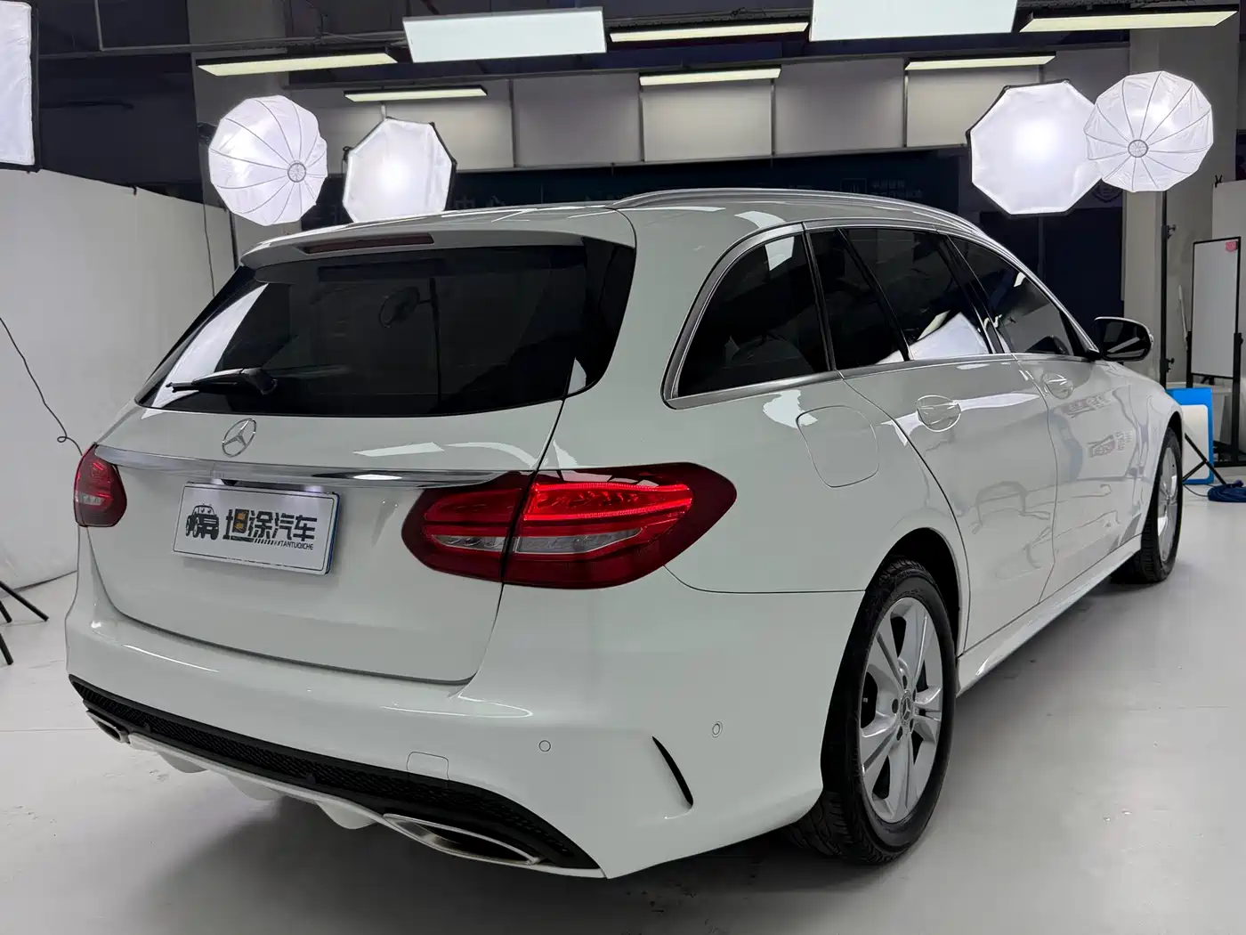 Mercedes-Benz C-Class (Import) 2018 C 180 Estate фото 26