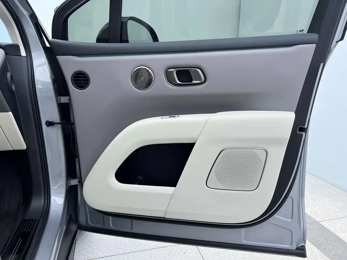 Li Auto Li i8 2025 2025 Standard Edition