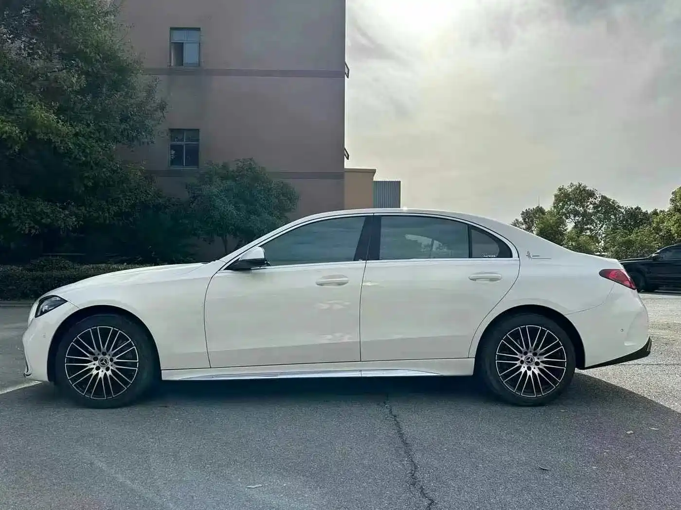 صورة 4 - Mercedes-Benz C-Class