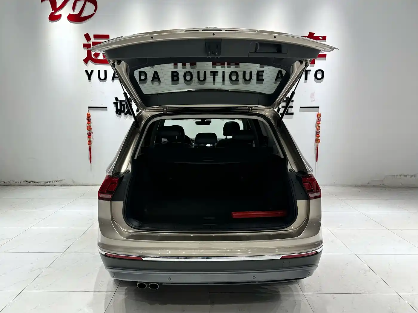 Volkswagen Tiguan L 2018 Facelift 330TSI Automatic 2WD Luxury Edition фото 18