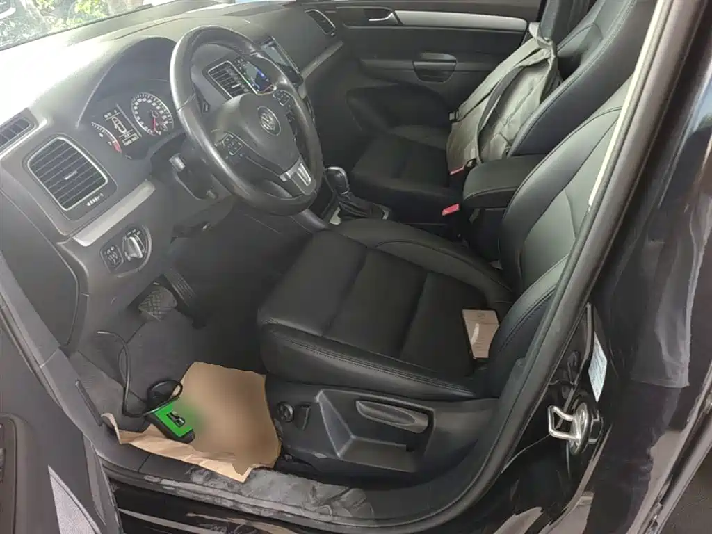 Volkswagen Sharan 2014 2.0TSI Standard фото 15