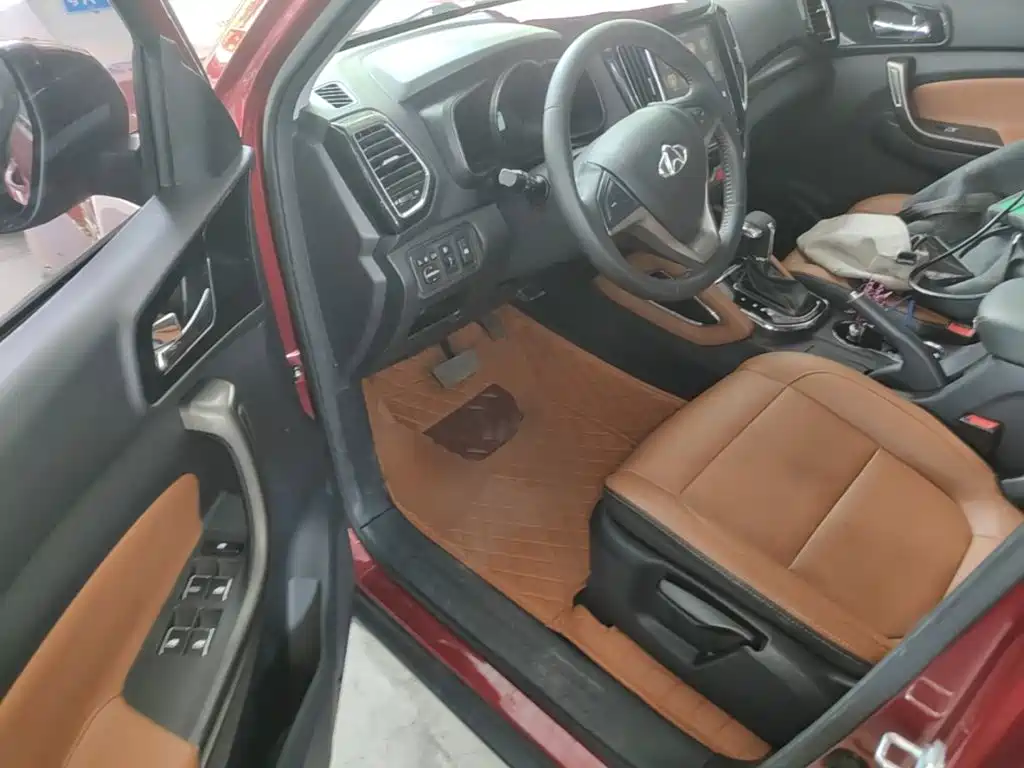 Changan Oshan Changan Oushang CX70 2018 2017 CX70T 1.5T Automatic Luxury Edition