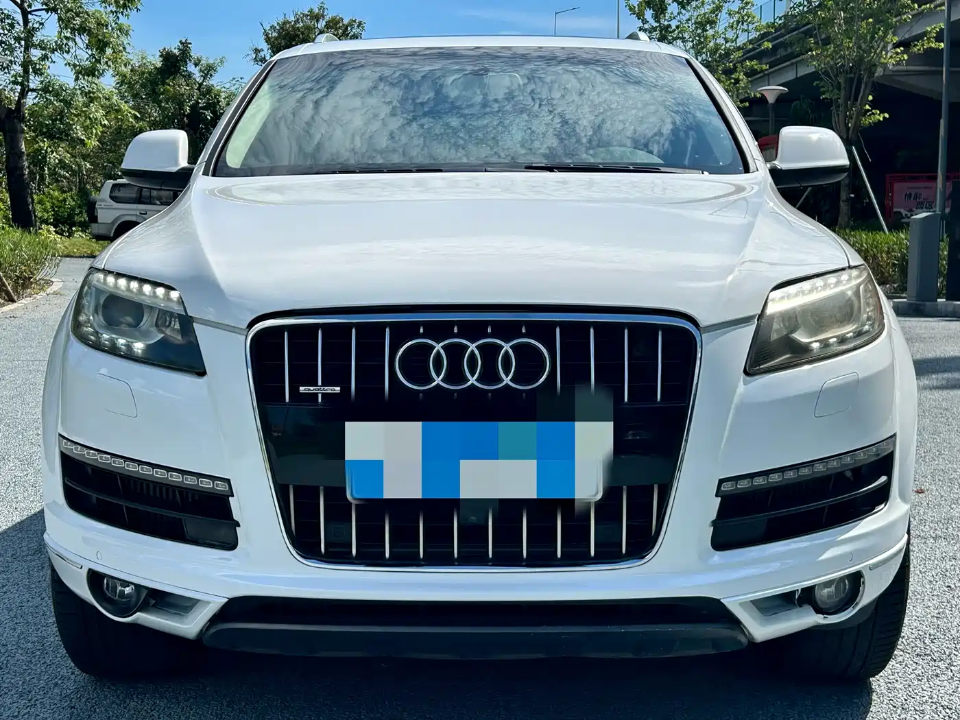 Audi Q7 фото 2