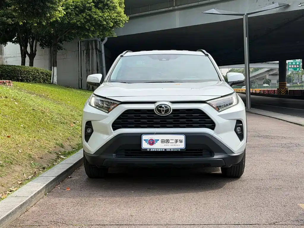 TOYOTA RAV4 RONGFANG
