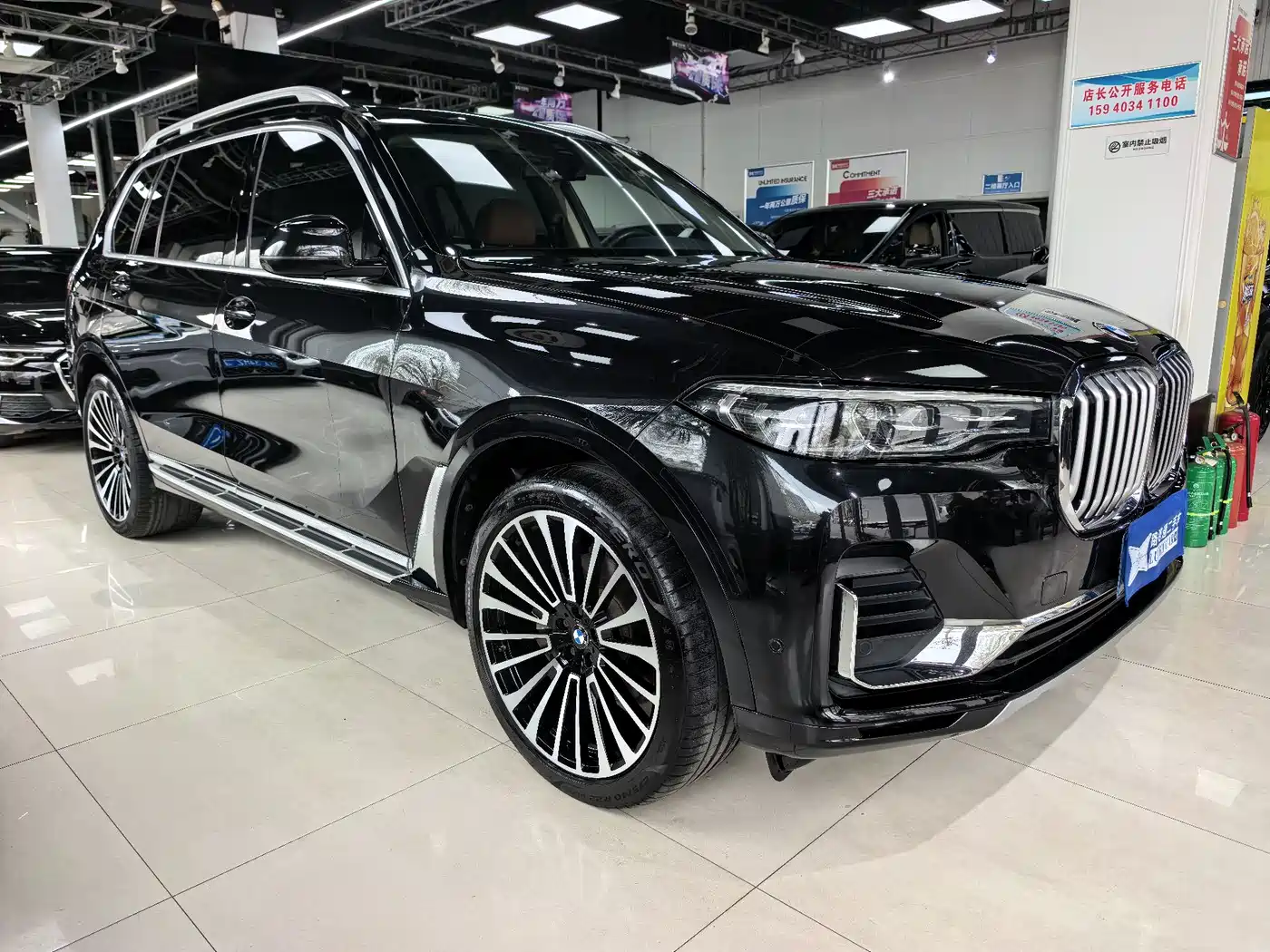 BMW X7 2019 xDrive40i Exclusive M Sport Package фото 3
