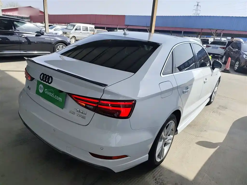 Фото 5 - Audi A3
