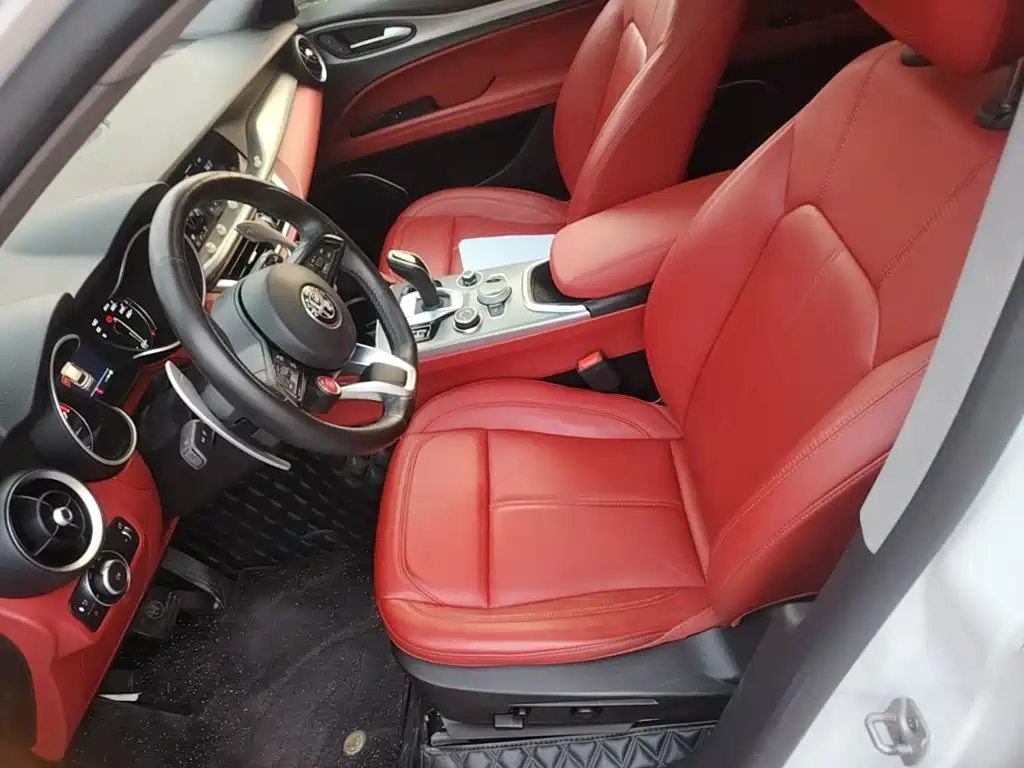 Alfa Romeo Stelvio 2020 2020 2.0T 280HP Luxury Edition