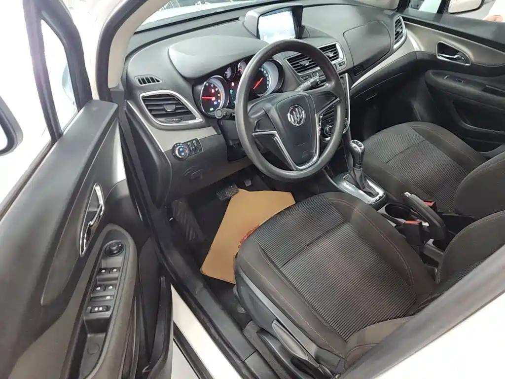 Фото 16 - Buick Encore