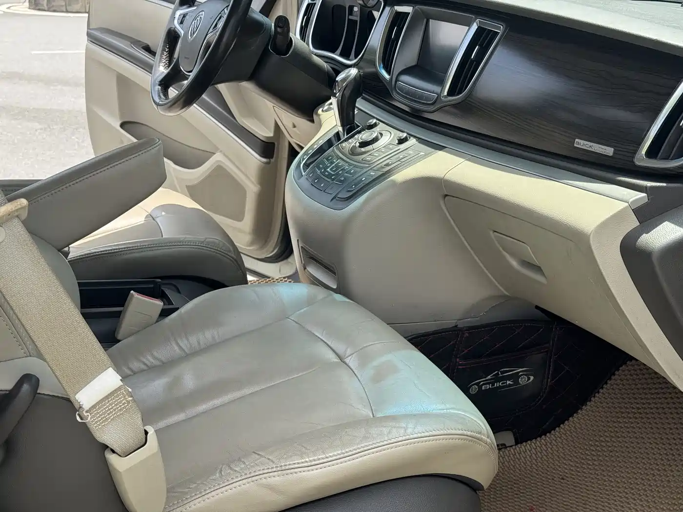 Buick GL8 2011 3.0L GT Luxury Business Elegance Edition фото 18