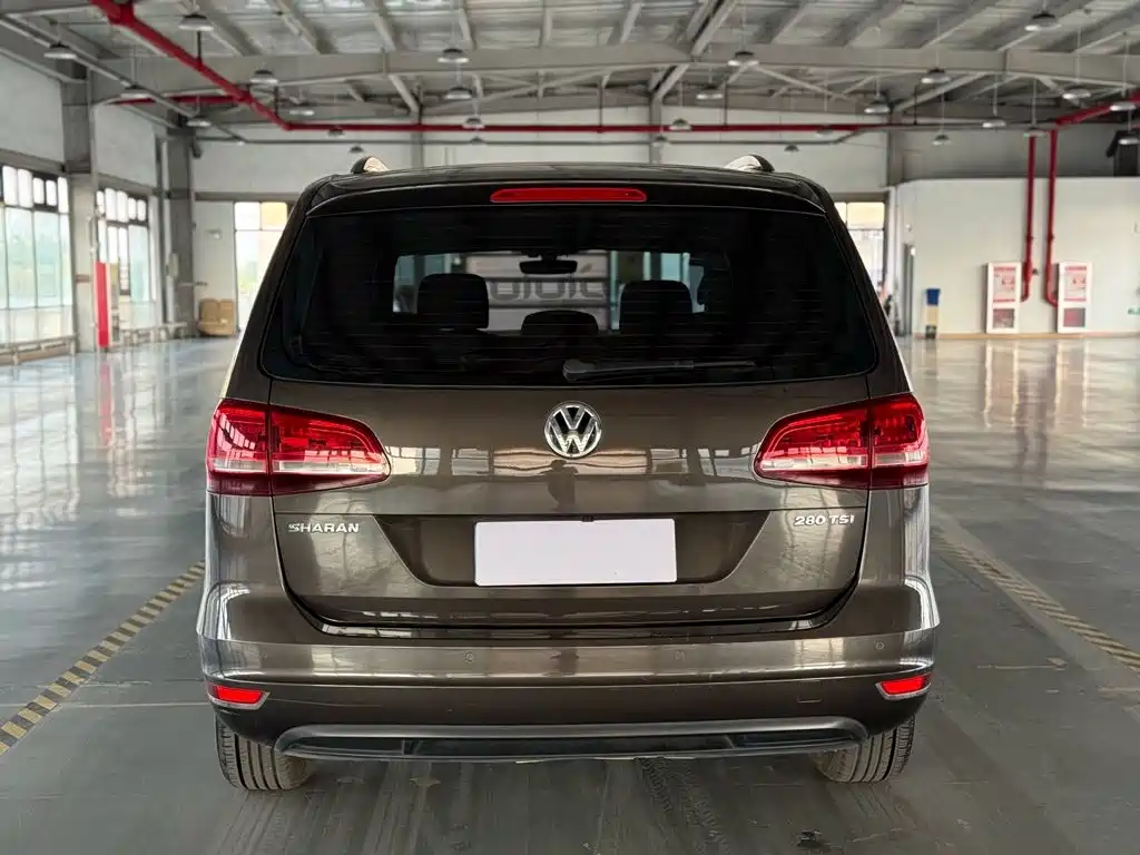 Фото 12 - Volkswagen Sharan