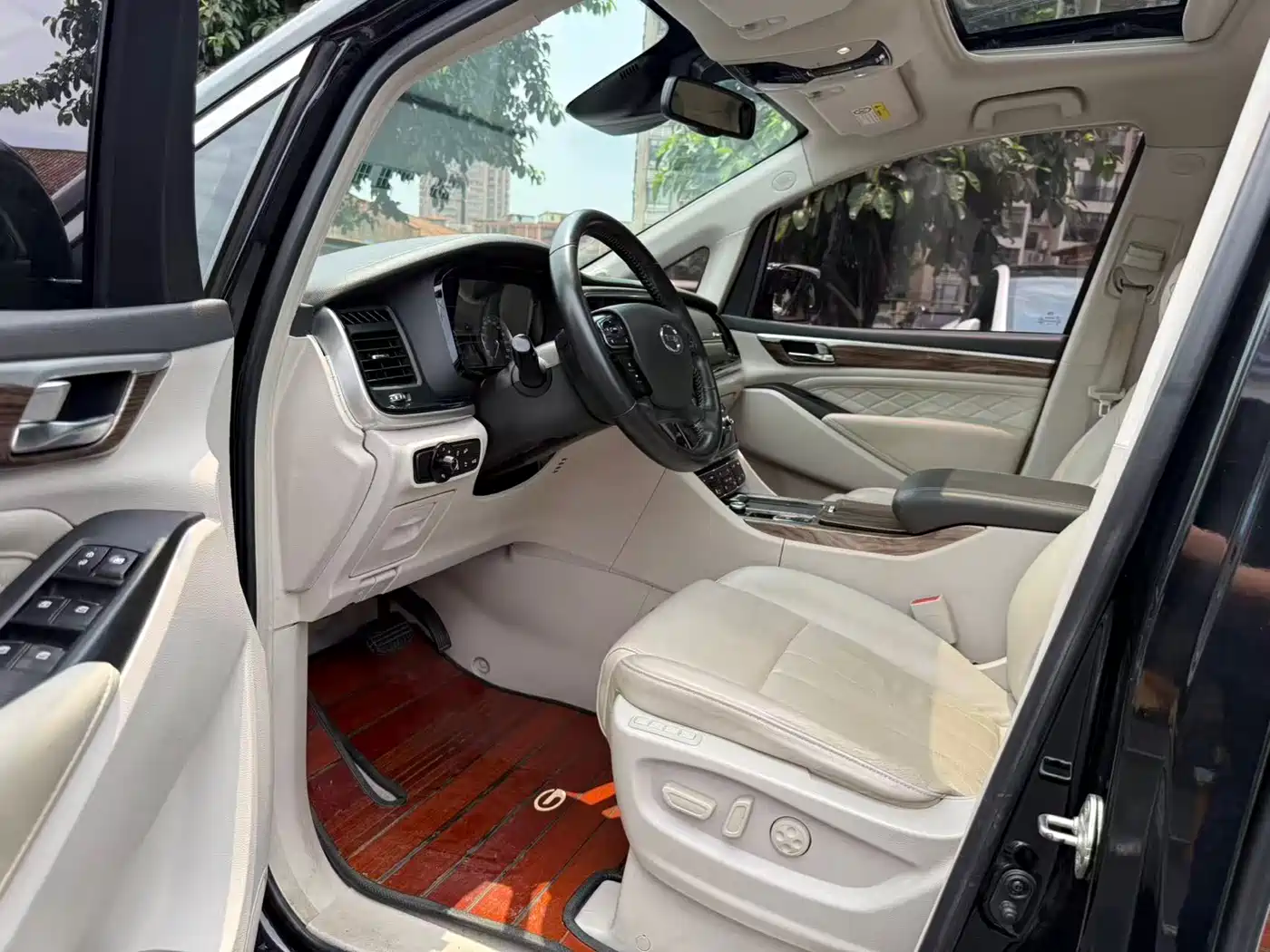 GAC Trumpchi Trumpchi M8 2018 320T Flagship Edition фото 4