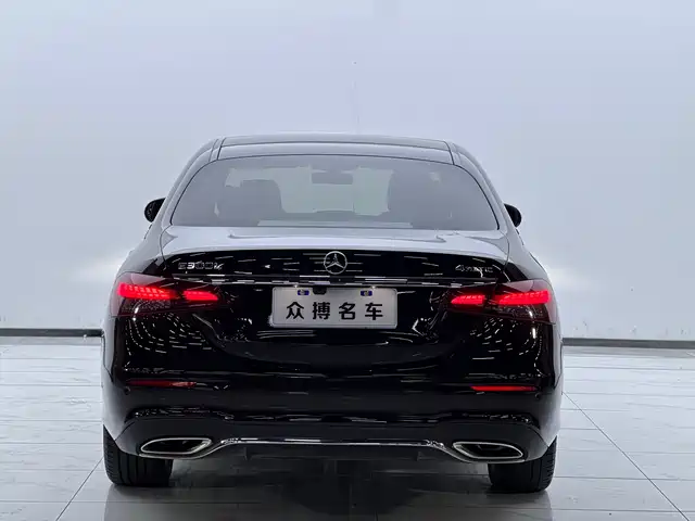 Mercedes-Benz E-Class 2021 E 260 L Sport 4MATIC — фото 4
