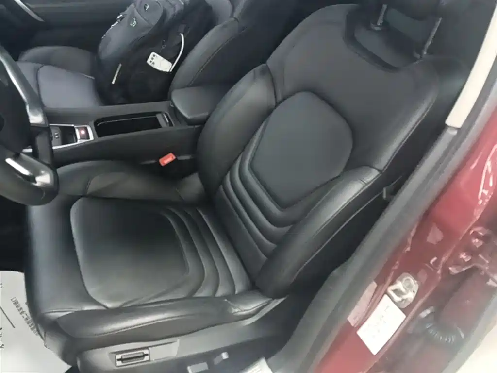 DS 5LS 2018 2018 30THP Premium Edition