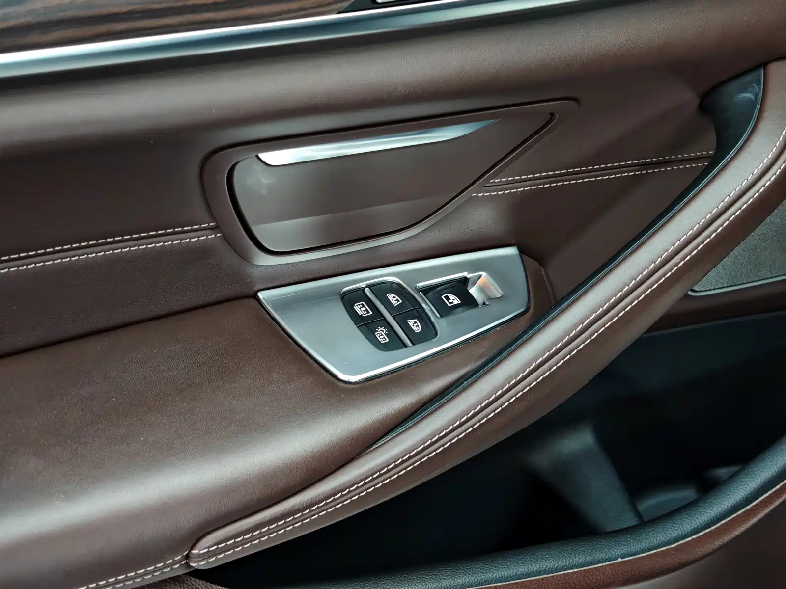 Photo 33 - BMW 5 Series