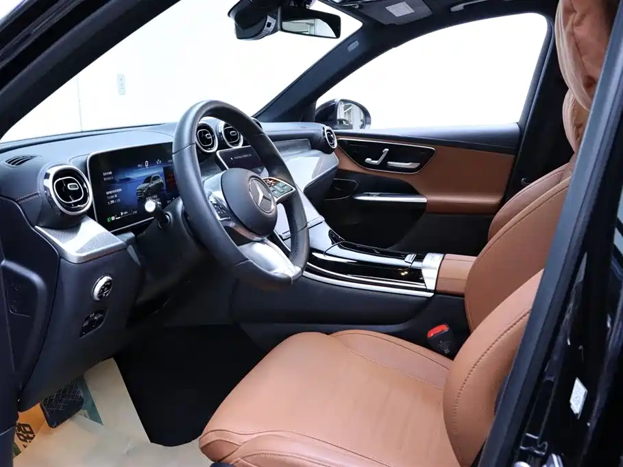 Mercedes-Benz GLC 2023 GLC 260 L 4MATIC Sport 5-seater фото 13