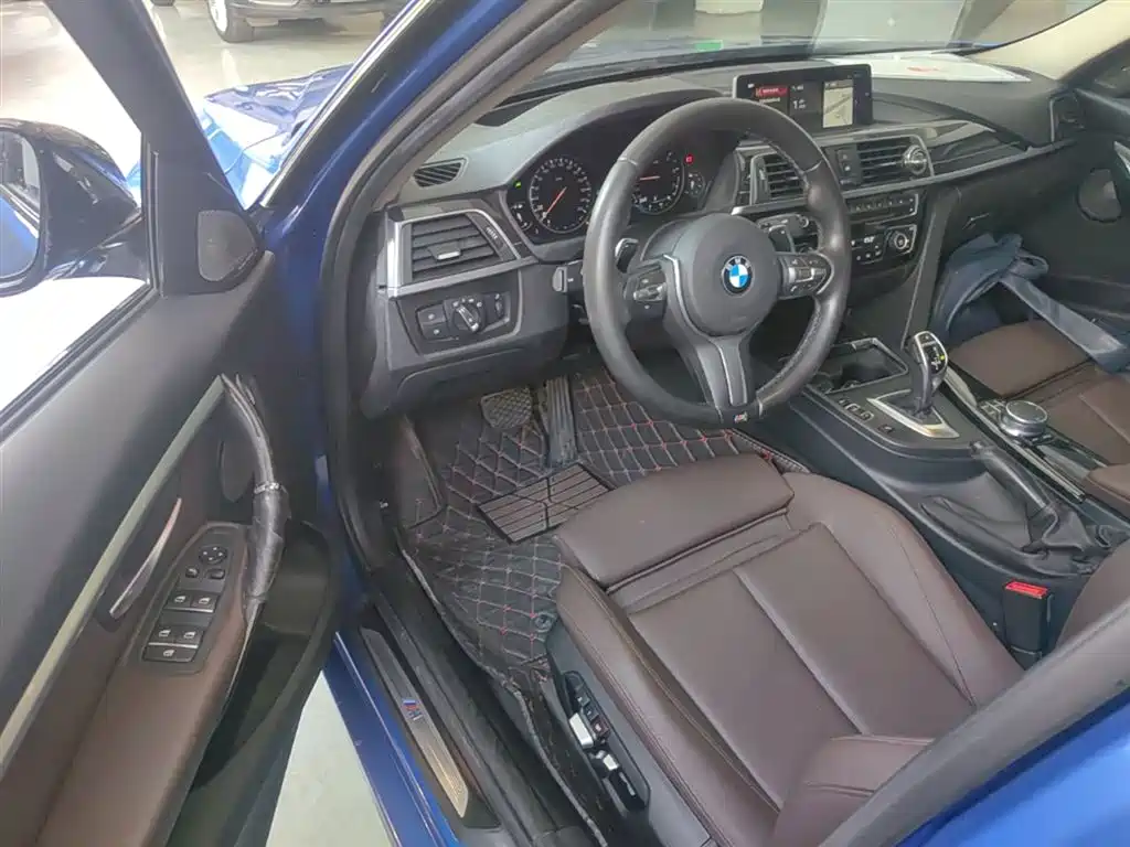 BMW 3 Series 2018 320Li M Sport Black Night Edition фото 16